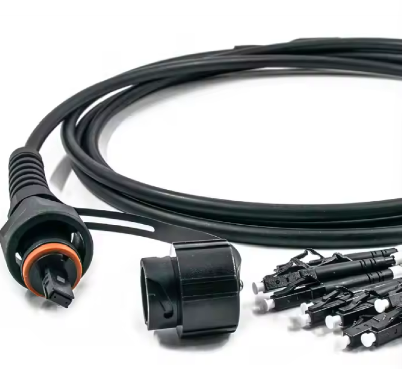 كابل تصحيح الألياف المضادة للماء MPO LC